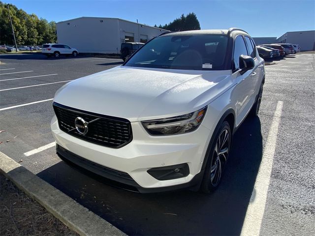 2019 Volvo XC40 R-Design