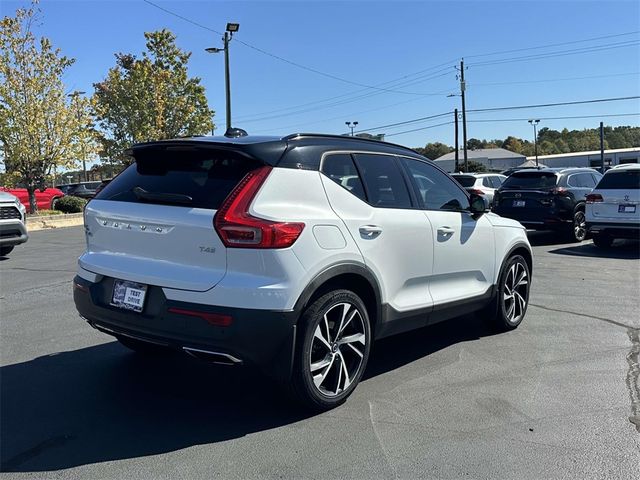 2019 Volvo XC40 R-Design