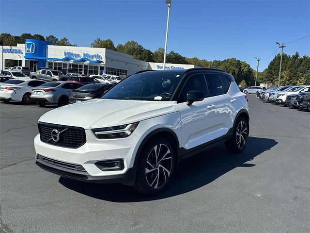 2019 Volvo XC40 R-Design