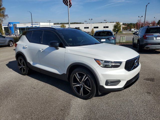 2019 Volvo XC40 R-Design