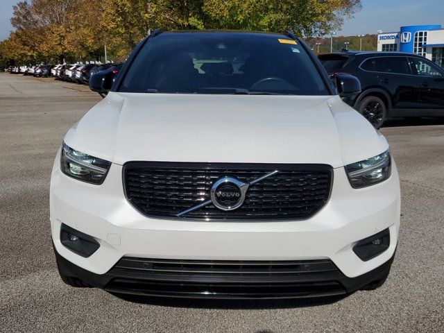 2019 Volvo XC40 R-Design