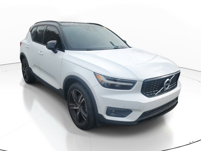 2019 Volvo XC40 R-Design