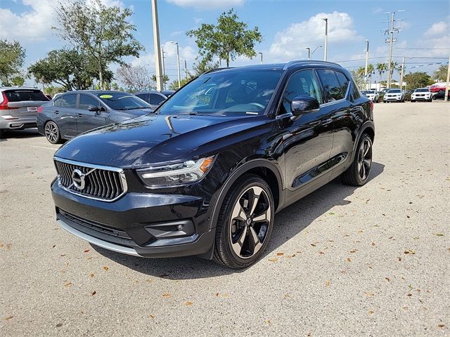 2019 Volvo XC40 Inscription