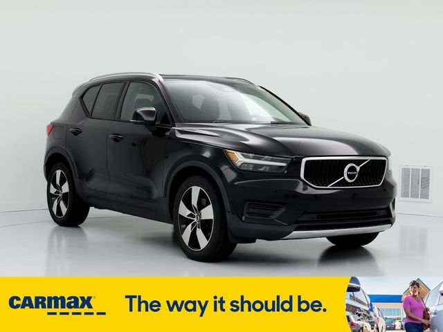 2019 Volvo XC40 Momentum