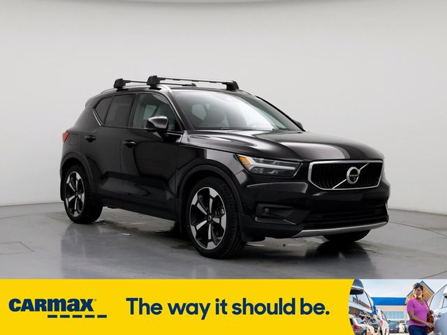 2019 Volvo XC40 Momentum