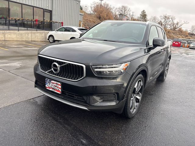 2019 Volvo XC40 Momentum