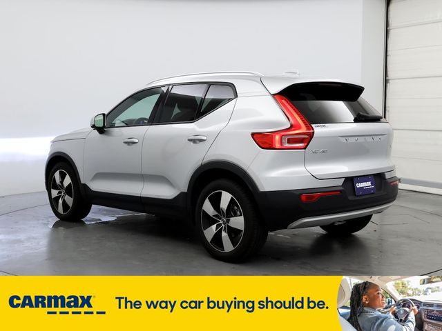 2019 Volvo XC40 Momentum