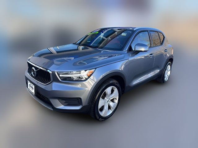 2019 Volvo XC40 Momentum