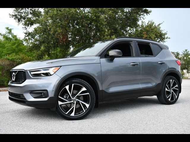 2019 Volvo XC40 R-Design