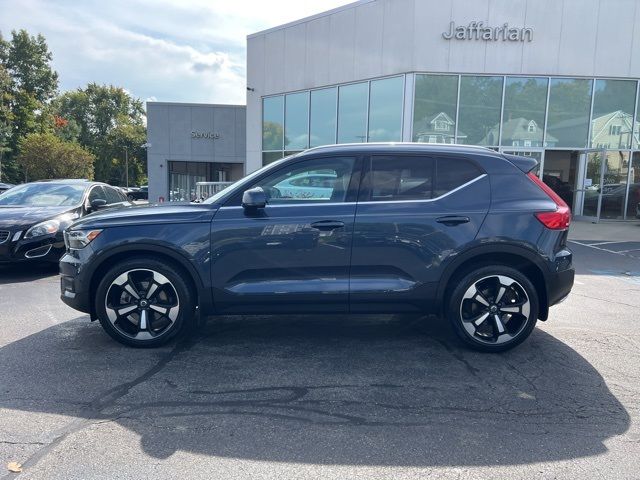 2019 Volvo XC40 Inscription