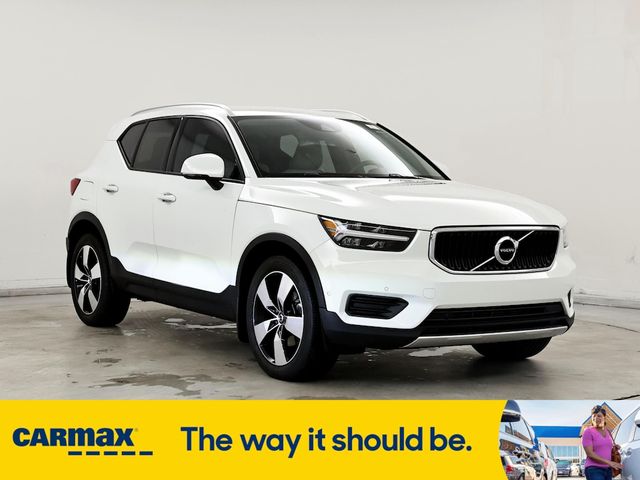 2019 Volvo XC40 Momentum