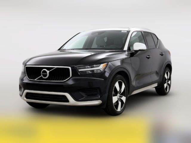 2019 Volvo XC40 Momentum