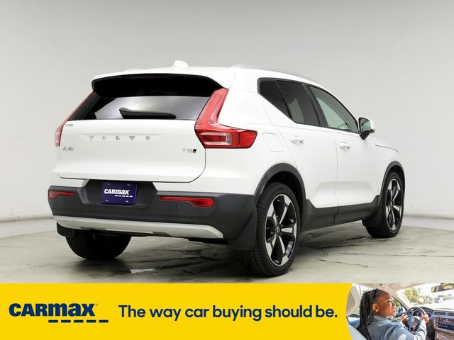 2019 Volvo XC40 Momentum