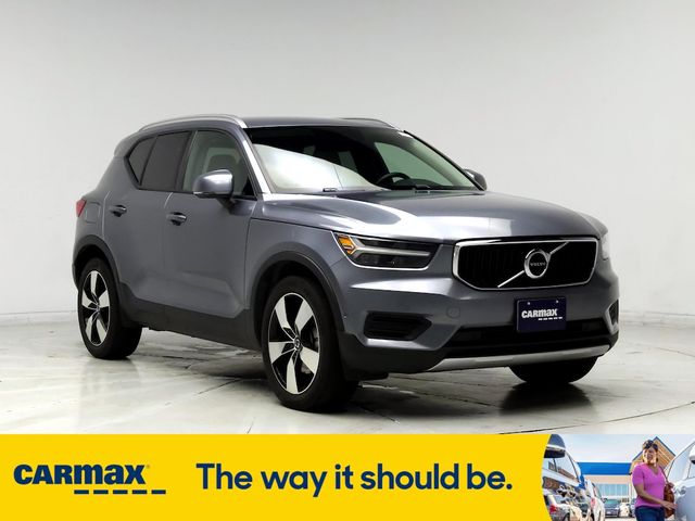 2019 Volvo XC40 Momentum