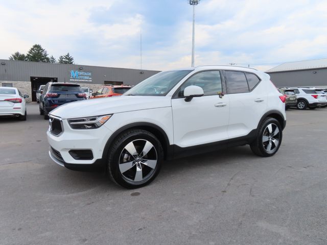 2019 Volvo XC40 Momentum