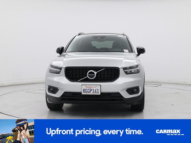 2019 Volvo XC40 R-Design