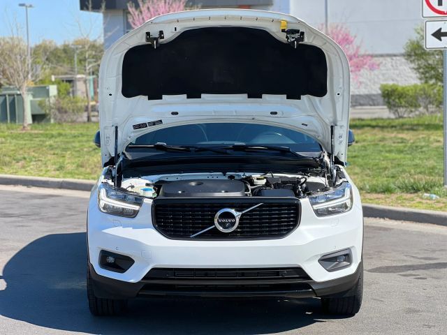 2019 Volvo XC40 R-Design