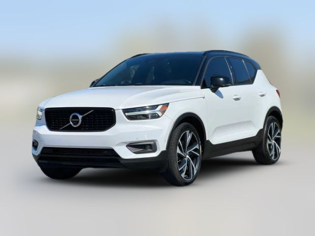 2019 Volvo XC40 R-Design