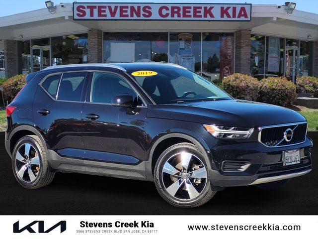 2019 Volvo XC40 