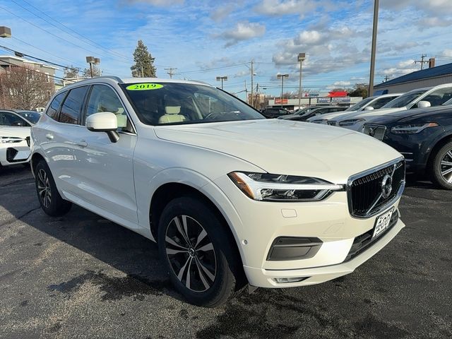 2019 Volvo XC60 Momentum