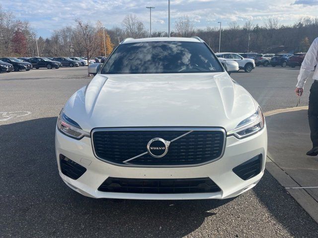 2019 Volvo XC60 R-Design