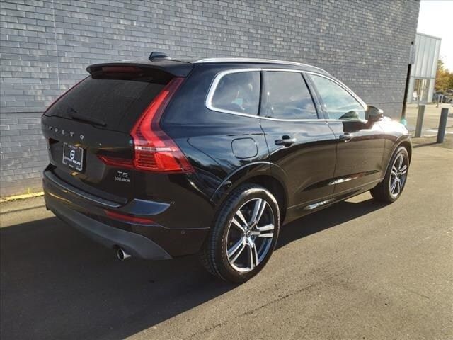 2019 Volvo XC60 Momentum