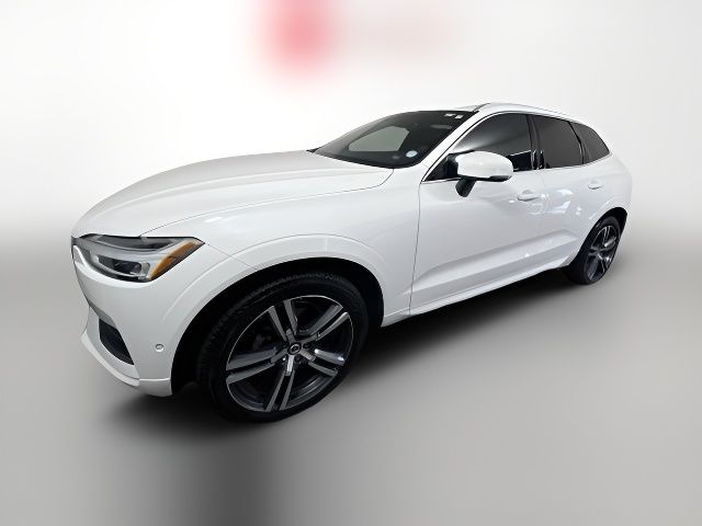 2019 Volvo XC60 Momentum