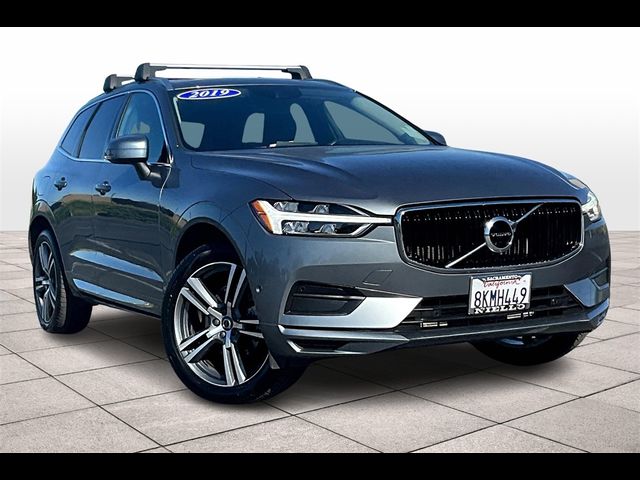 2019 Volvo XC60 Momentum