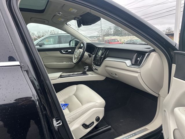 2019 Volvo XC60 Momentum