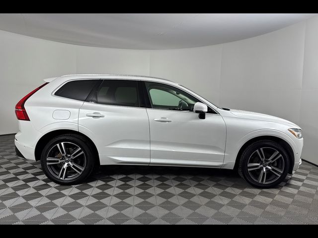 2019 Volvo XC60 Momentum