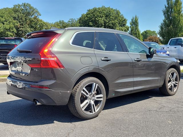 2019 Volvo XC60 Momentum