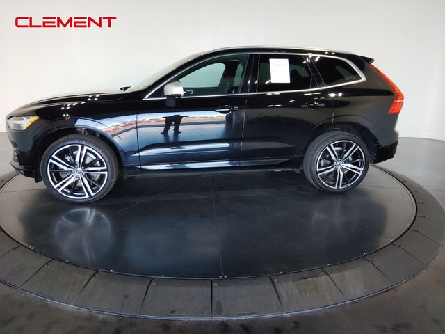 2019 Volvo XC60 R-Design