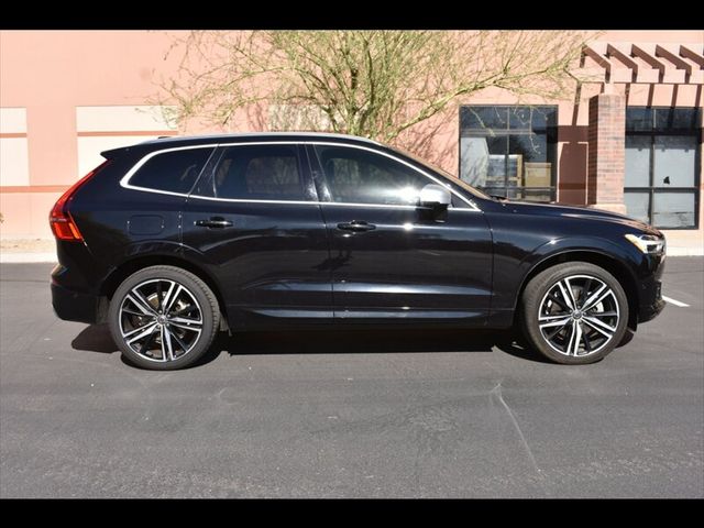 2019 Volvo XC60 R-Design