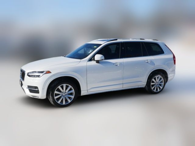 2019 Volvo XC90 Momentum