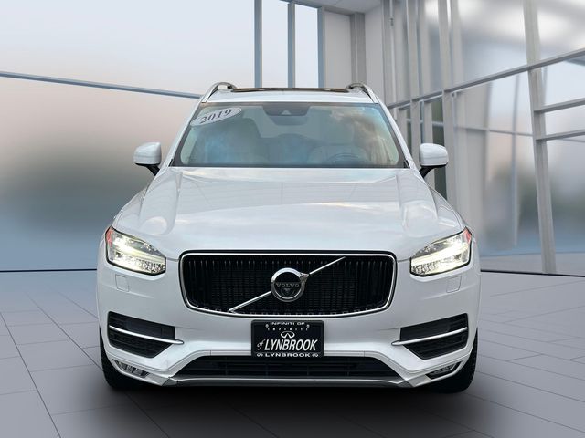 2019 Volvo XC90 Momentum