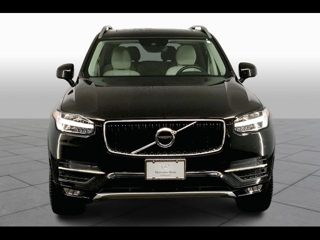 2019 Volvo XC90 Momentum