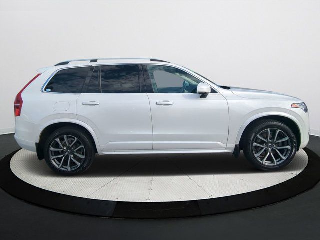 2019 Volvo XC90 Momentum