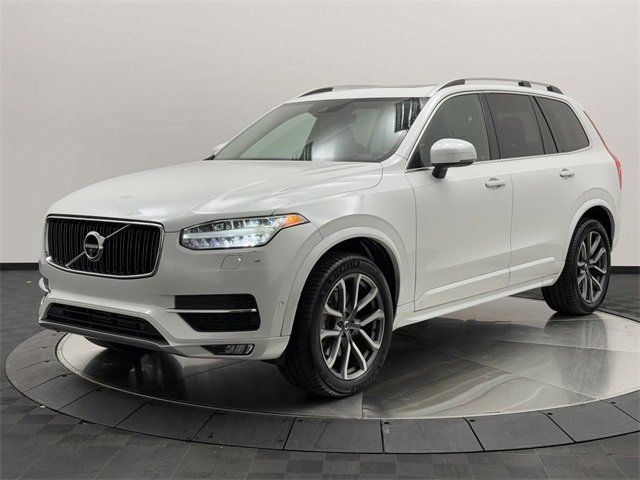 2019 Volvo XC90 Momentum