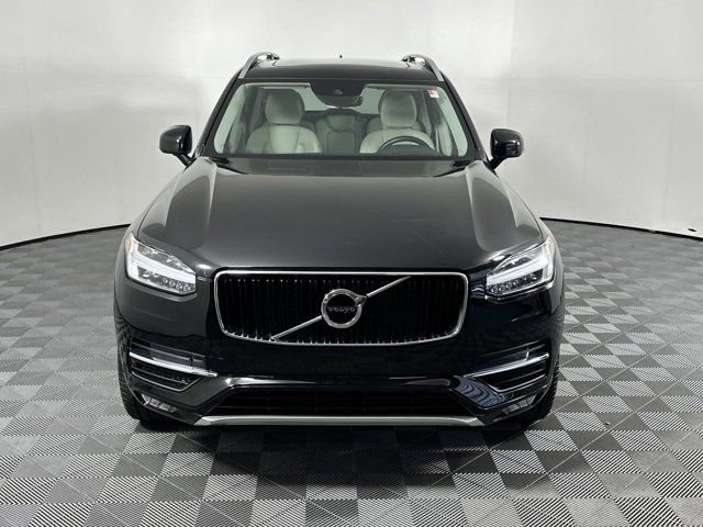 2019 Volvo XC90 Momentum