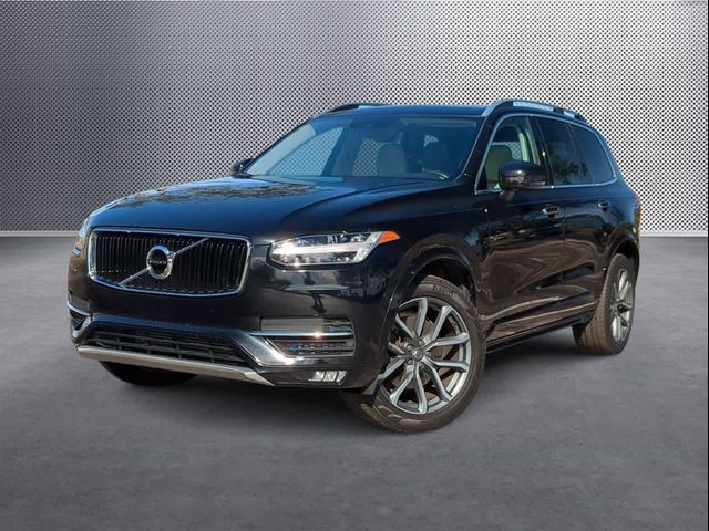 2019 Volvo XC90 Momentum