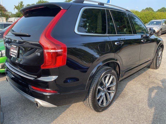 2019 Volvo XC90 Momentum