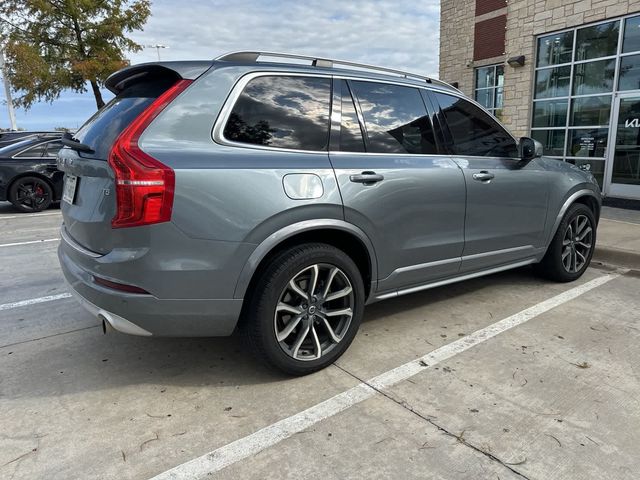 2019 Volvo XC90 Momentum