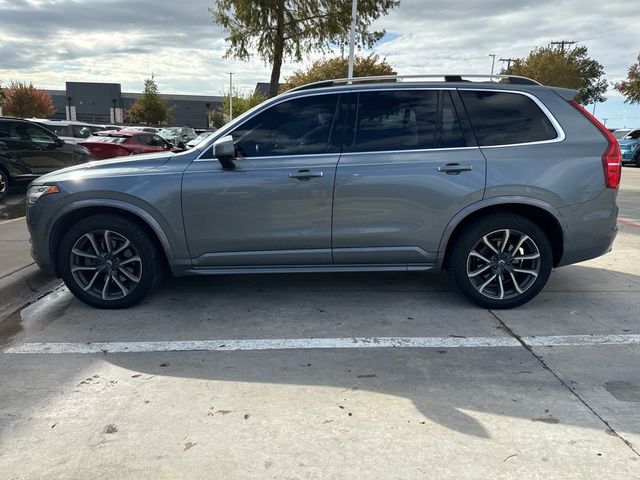 2019 Volvo XC90 Momentum