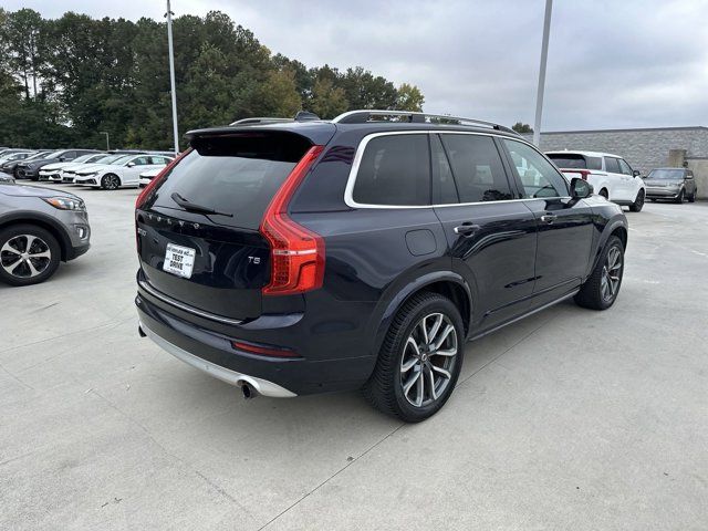 2019 Volvo XC90 Momentum