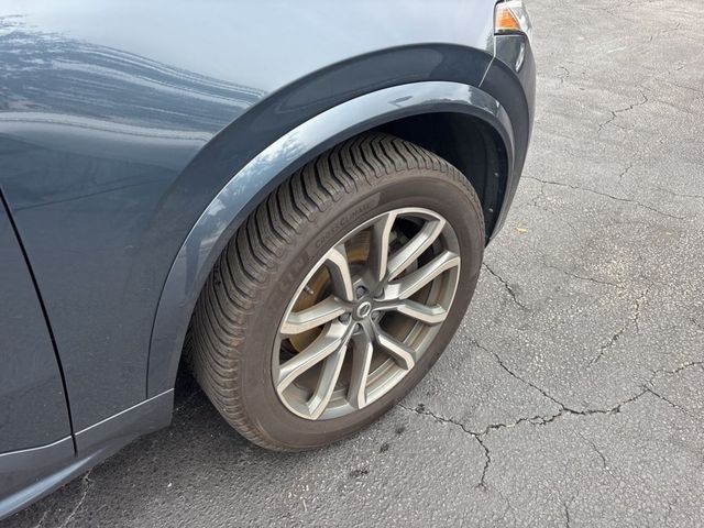 2019 Volvo XC90 Momentum