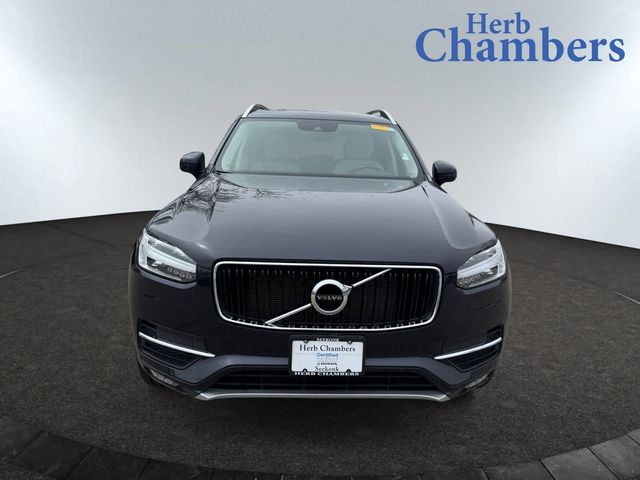 2019 Volvo XC90 Momentum