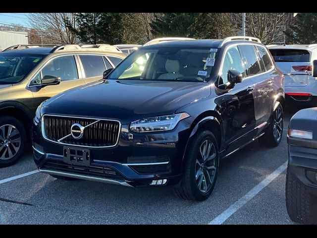 2019 Volvo XC90 Momentum