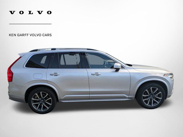 2019 Volvo XC90 Momentum