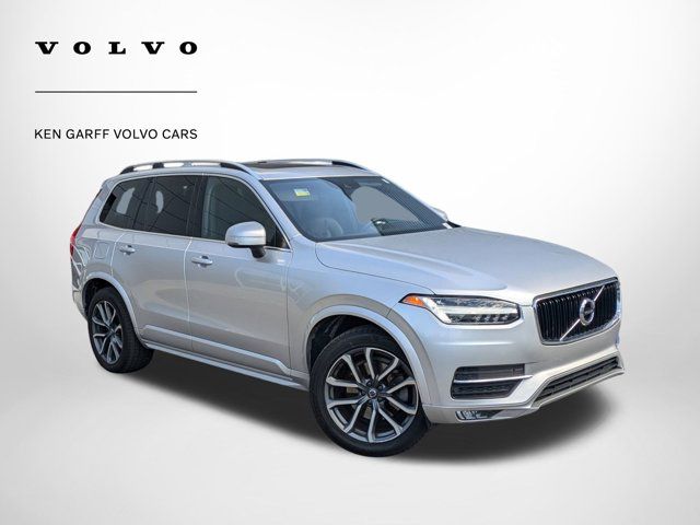 2019 Volvo XC90 Momentum