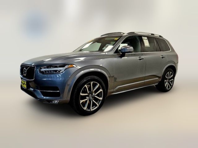 2019 Volvo XC90 Momentum